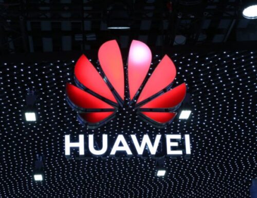 Gli Stati Uniti hanno fatto 300 milioni di dollari di multa a un’azienda che aveva venduto dispositivi tecnologici all’azienda cinese Huawei